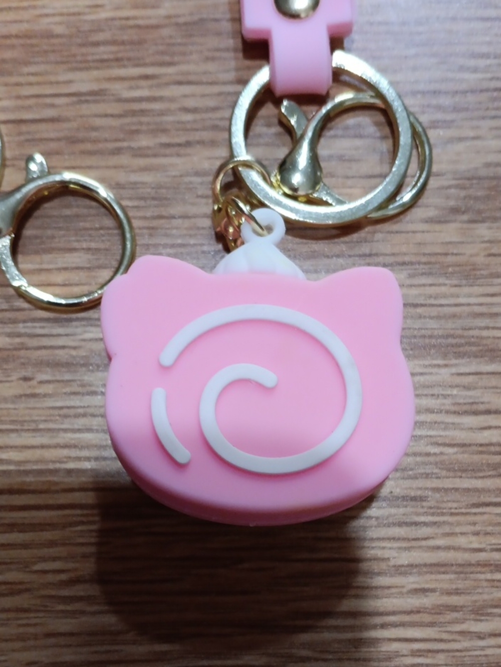 Hello Kitty Keychain And Mini Notebook Bundle - Picture 9 of 10